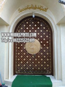Model Pintu Masjid Nabawi Bahan Baku Kayu Jati