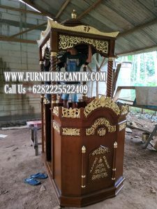 Model Mimbar Masjid Jati Ukiran Orang Jepara
