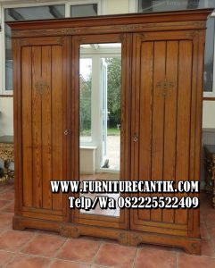 Model Lemari Pakaian Kayu Jati Variasi Kaca