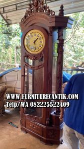 Model Lemari Jam Kayu Jati Ukiran