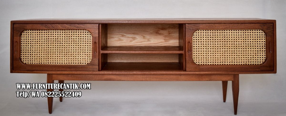 Model Meja TV Kayu Jati Vintage Rotan